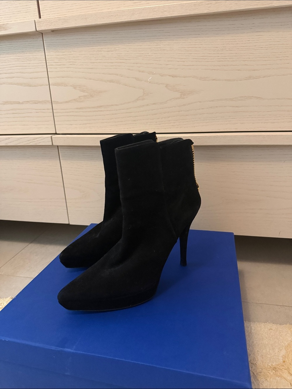 Stuart Weitzman Black Suede Pointed Toe Stiletto Ankle Boots